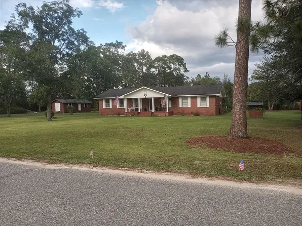 211 Cuttings Loop Rd, Homerville, GA 31634