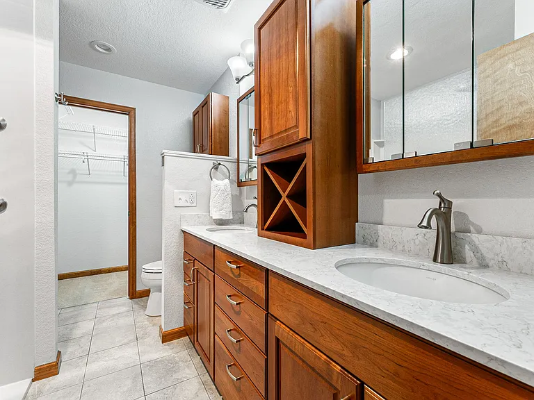 249 S Buchanan Ave — Photo 35