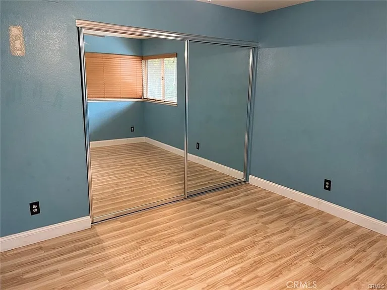 26055 Bancroft St — Photo 18