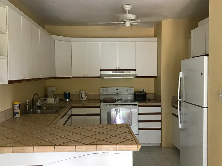 18 Southgate Est — Photo 15