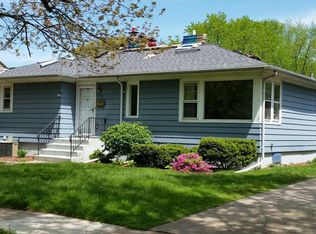 2709 Willa Dr, Saint Joseph, MI 49085