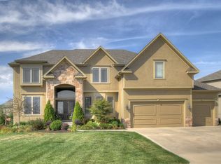 11007 W 163rd Ter, Overland Park, KS 66221