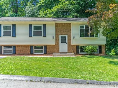 6071 Locust Rd, Saint Leonard, MD, 20685