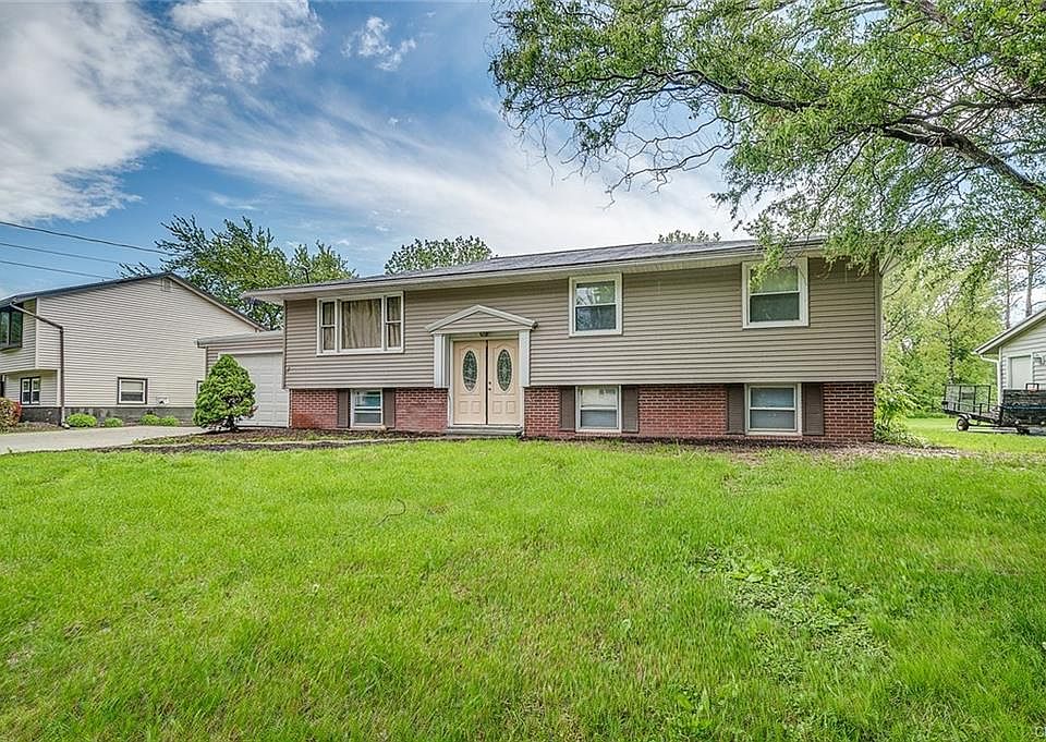 1st image of 8123 Creekview Dr