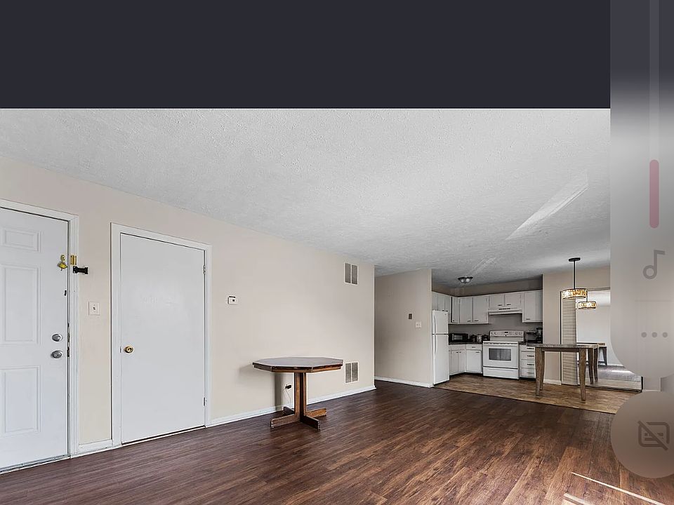 2nd image of 1119 S Curtis Ave