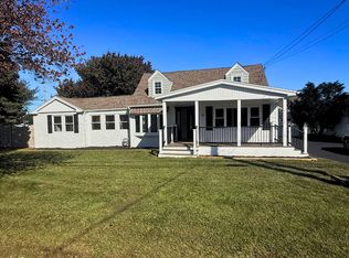 51 Tameling Ave, Babylon, NY 11702