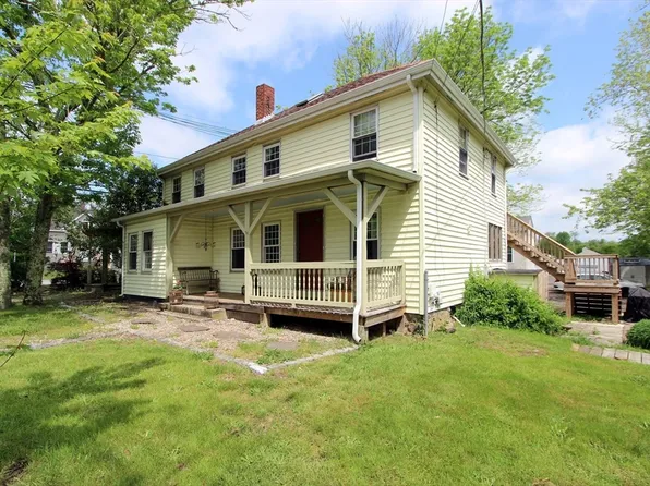 26 Chipaway Rd, East Freetown, MA 02717