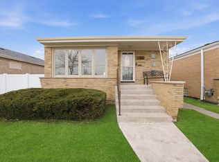 5820 S Narragansett Ave, Chicago, IL