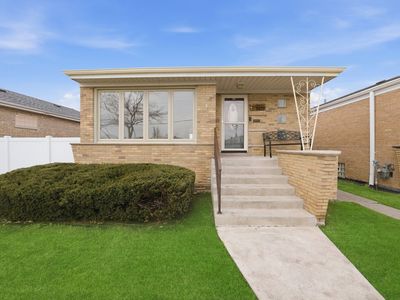 5820 S Narragansett Ave, Chicago, IL, 60638