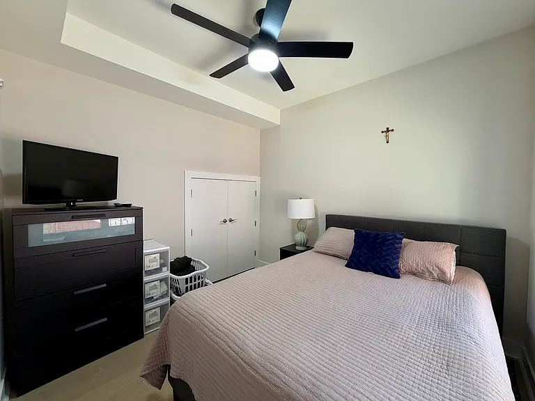307 3rd St #1 — Photo 9