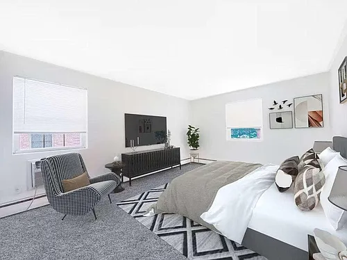 Alexander Arms Apartments Photo 1