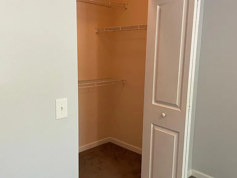12824 Madison Pointe Cir #201 — Photo 34