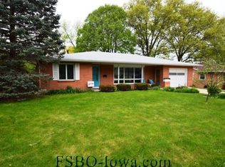 115 N 7th Ave, Iowa City, IA 52245
