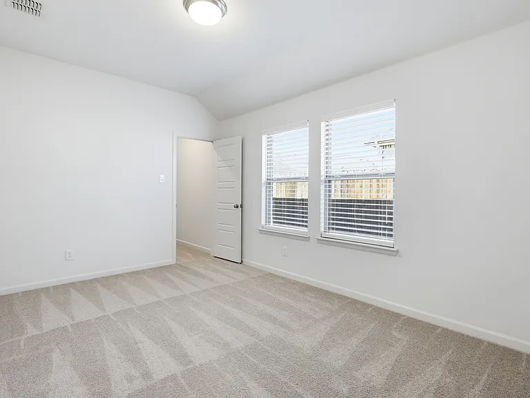 3136 Elmwood St — Photo 20