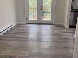 64 Crystal Ln, Storrs Mansfield, CT 06268