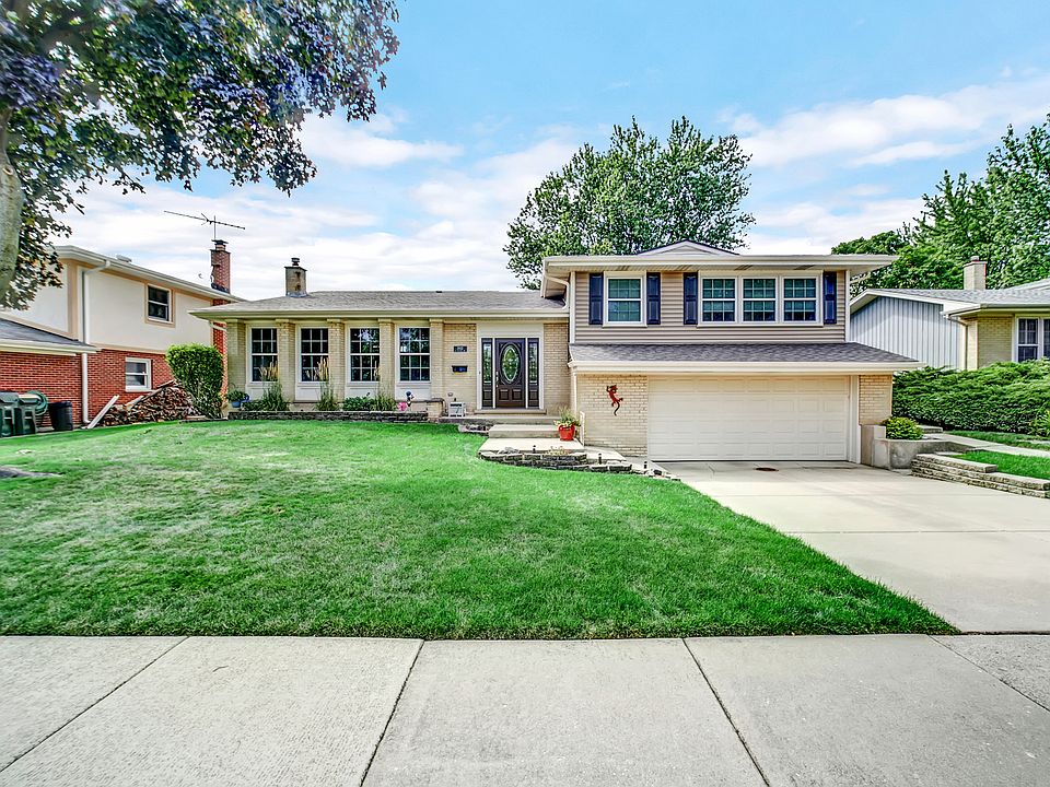 1st image of 2022 N Pinetree Dr