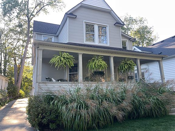 2nd image of 477 Saint Clair Ave #A