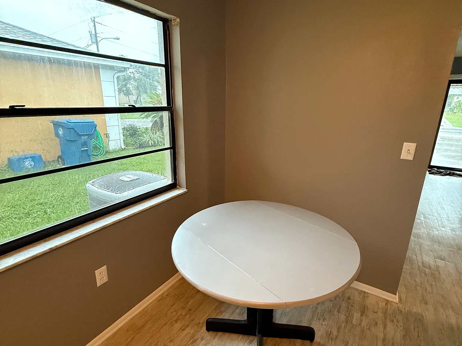 2 bed, 960 sqft, $1,600 — Photo 4