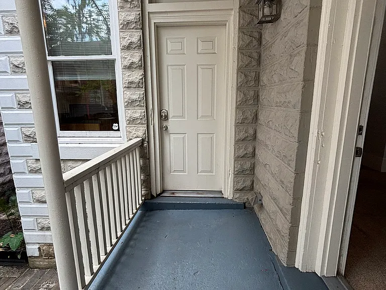1902 Barnard St — Photo 21