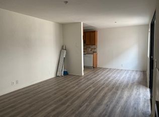 6833 Woodman Ave APT 102, Van Nuys, CA 91405