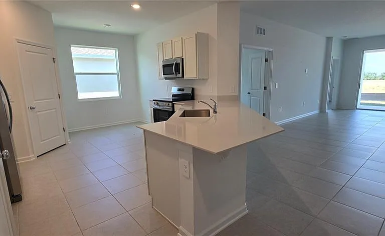 2451 Bluestone Rd — Photo 6