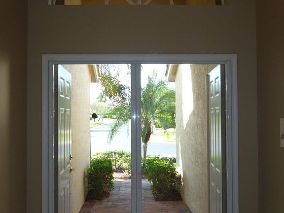 3rd image of 10662 Grande Palladium Way