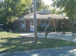 432 S Davis St #A, Conway, AR 72034