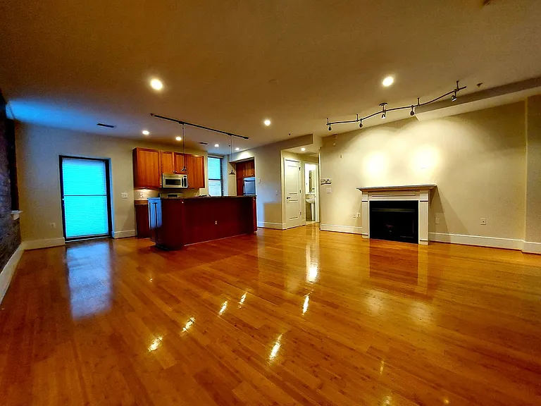 1440 Church St NW — Photo 7