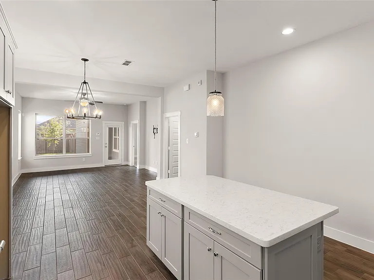 18547 First Landing Dr — Photo 6