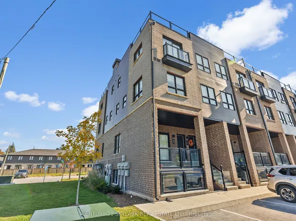 6705 Cropp St #55, Niagara Falls, ON L2E 0C1