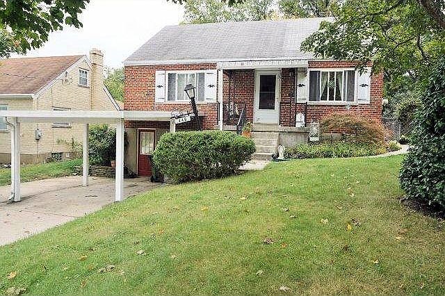 1st image of 446 Kitty Ln