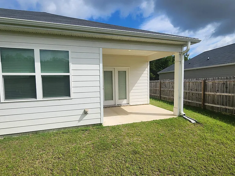 100 Alton Tucker Sr Blvd — Photo 23