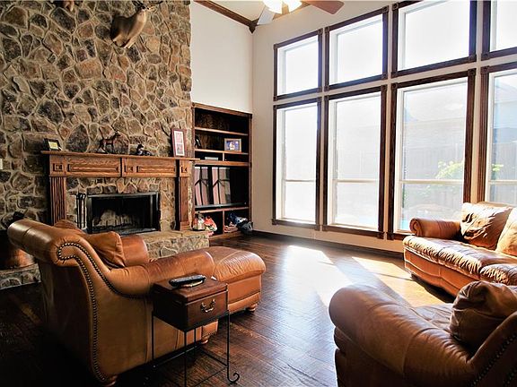 5th image of 4313 Glenridge Dr