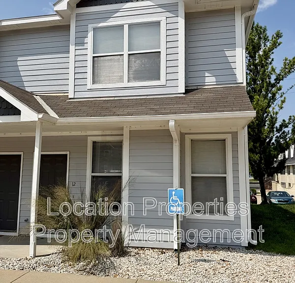 2201 Westdale Rd #C12 — Photo 24