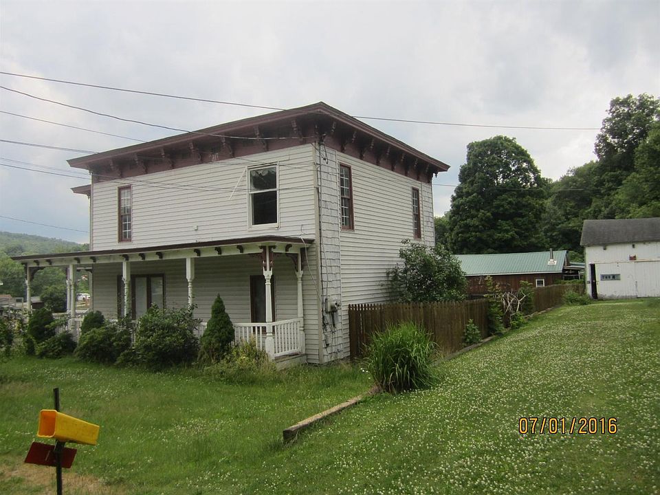 1st image of 13 Church St E