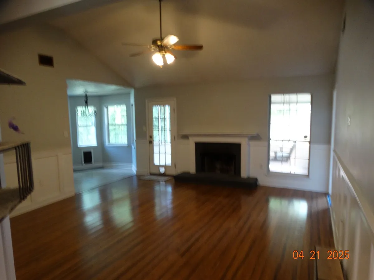 Building Photo - 170 Teal Lake Dr