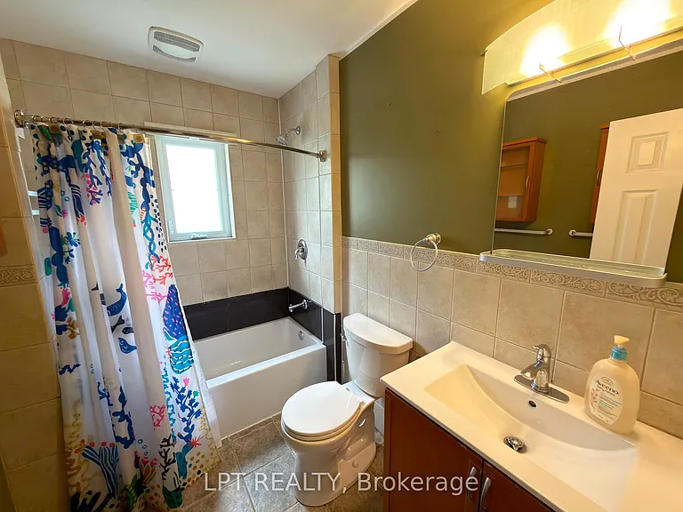 20 Gregory St — Photo 23