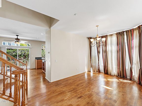 5th image of 764 Saratoga Ave