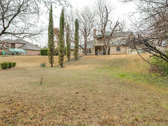 3rd image of 4305 Old Dominion Ct