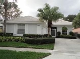 8587 Wakefield Dr, Palm Beach Gardens, FL 33410
