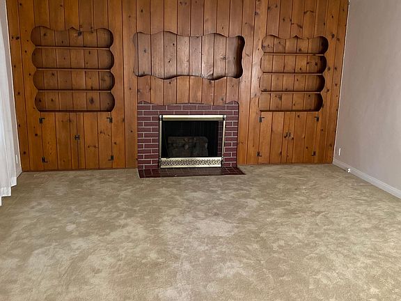 2nd image of 1520 N Evergreen St