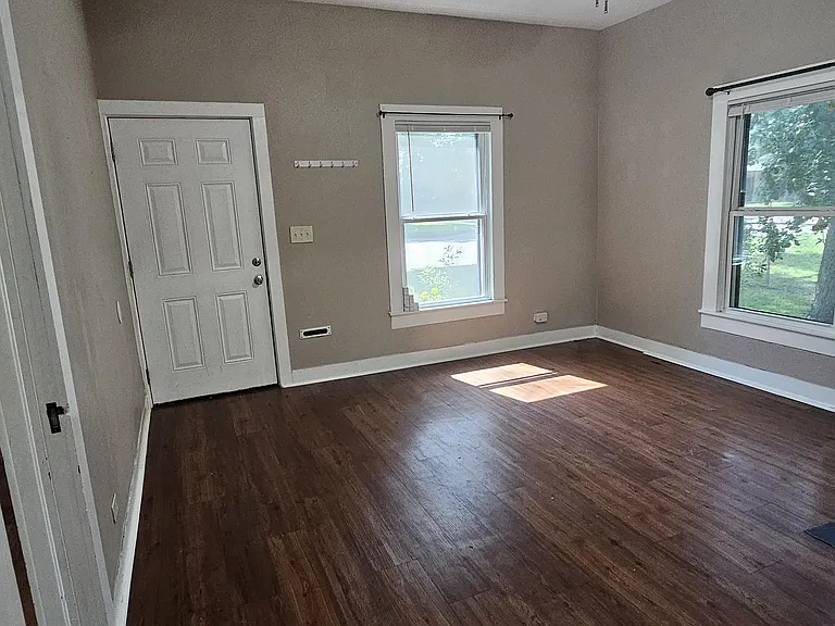 900 N Rockwall Ave — Photo 8