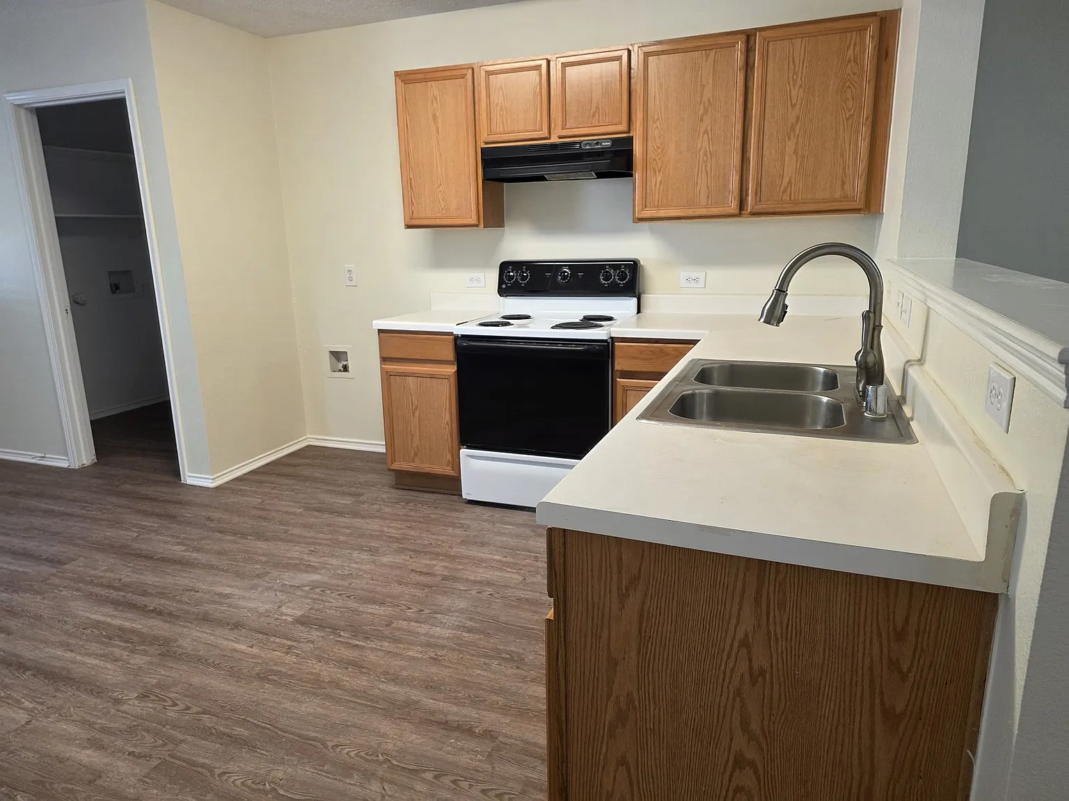 Welcome to 1803 Northridge Drive in Terrell! — Photo 4