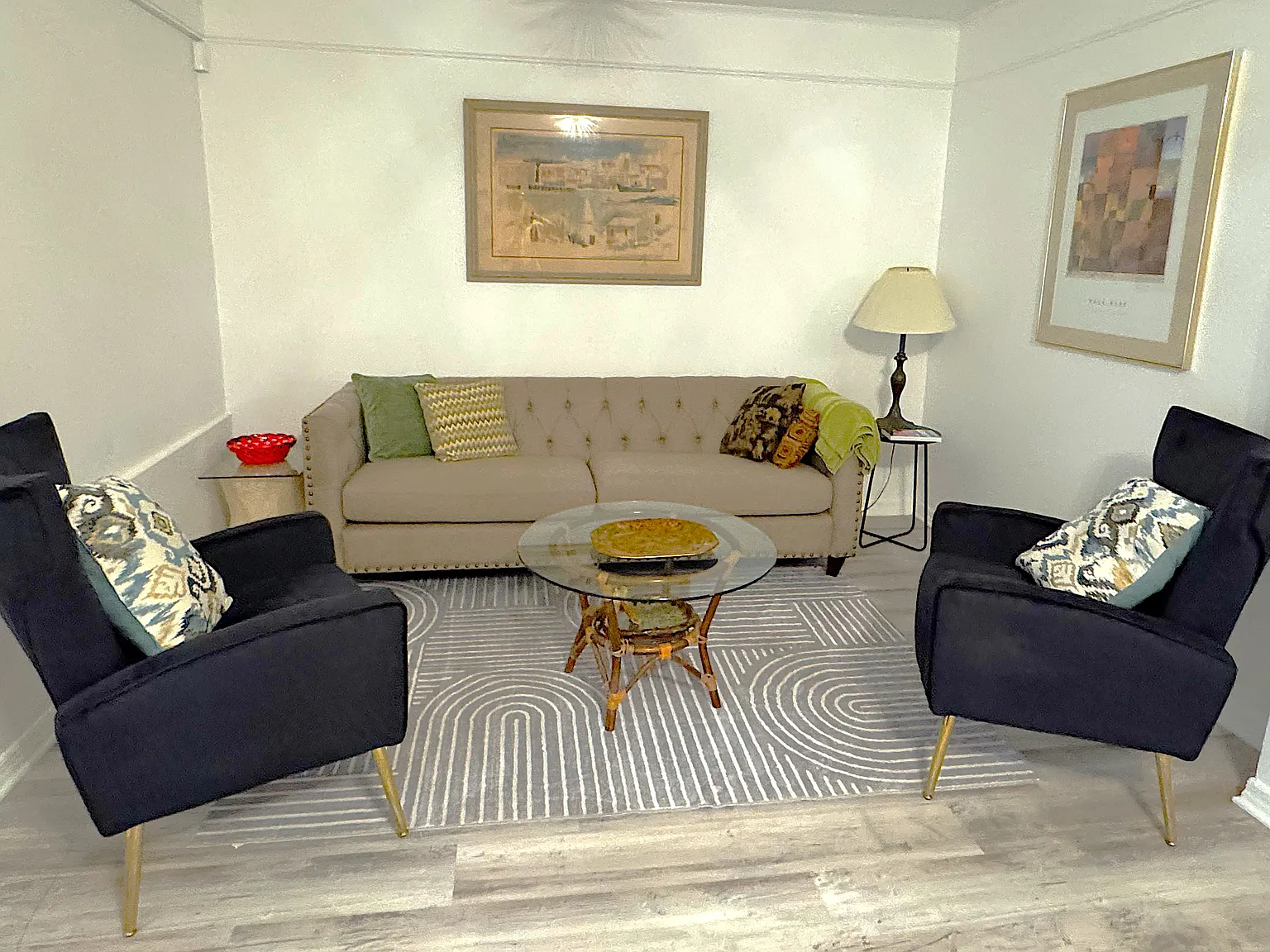 2 bed, 1.5 bath, 2000 sqft, $3,300 — Photo 4