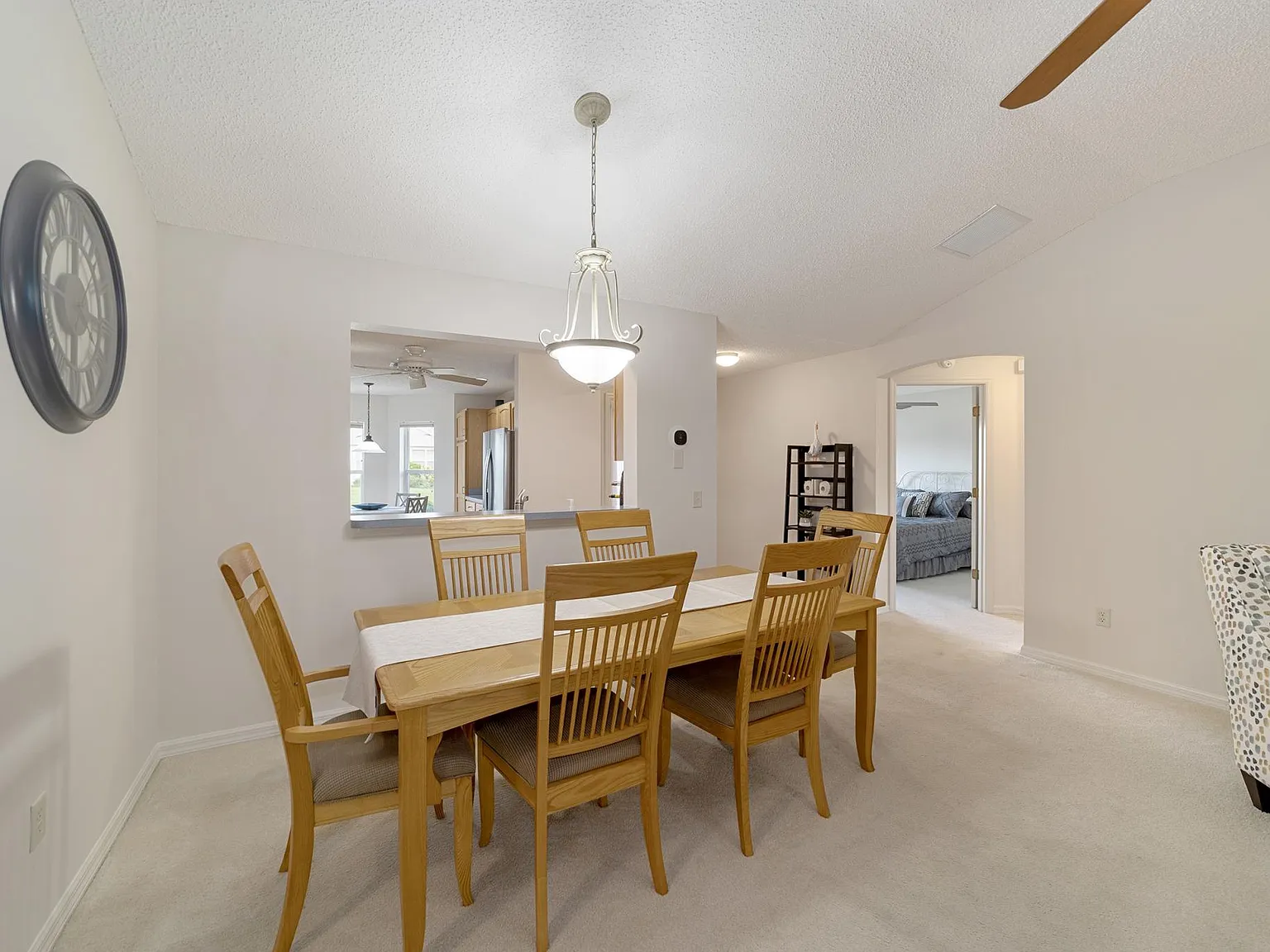 3 bed, 1518 sqft, $2,300 — Photo 2
