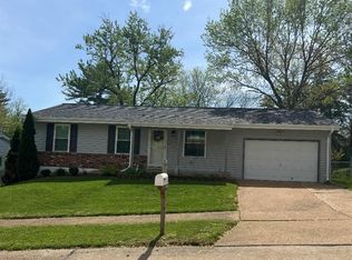 1338 Greenmar Dr, Fenton, MO
