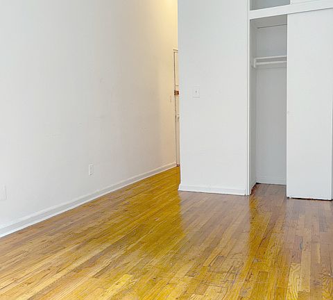 3rd image of 313 E 90th St APT 1C