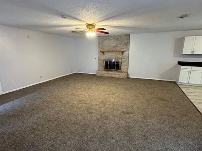 1281 N Willis St — Photo 2