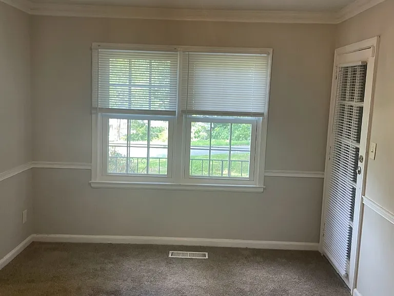 1589 Pinehurst Dr SW — Photo 3
