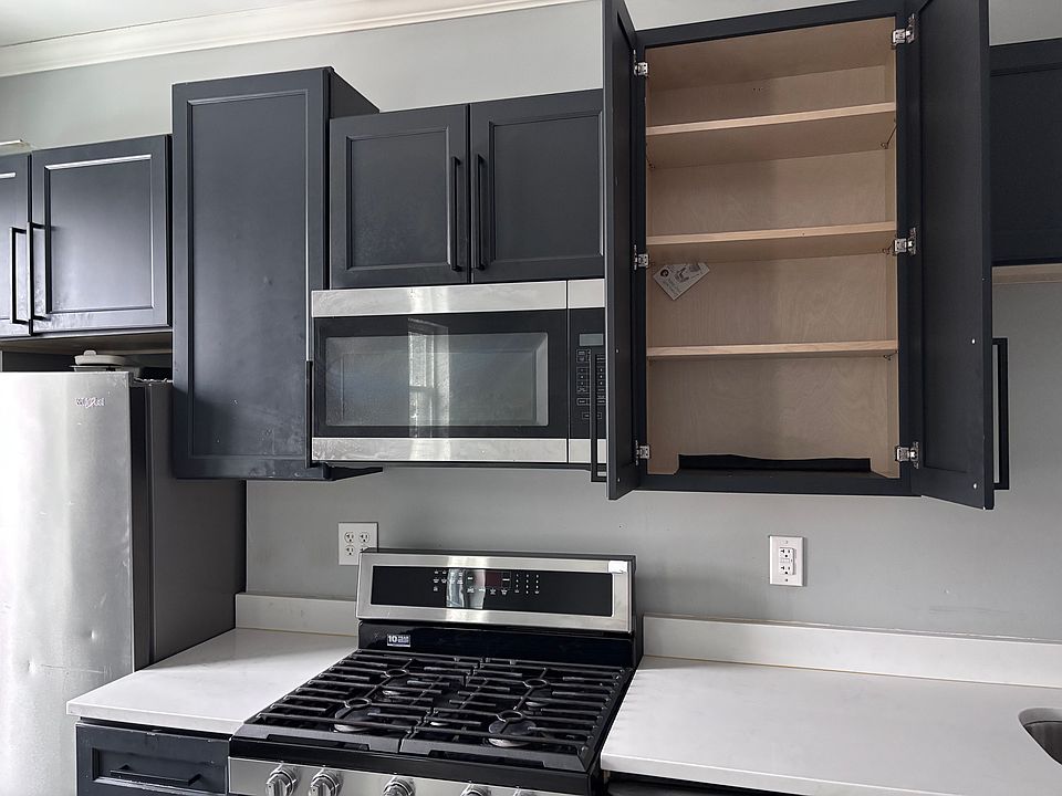 1st image of 630 E 9th Ave Floor 2